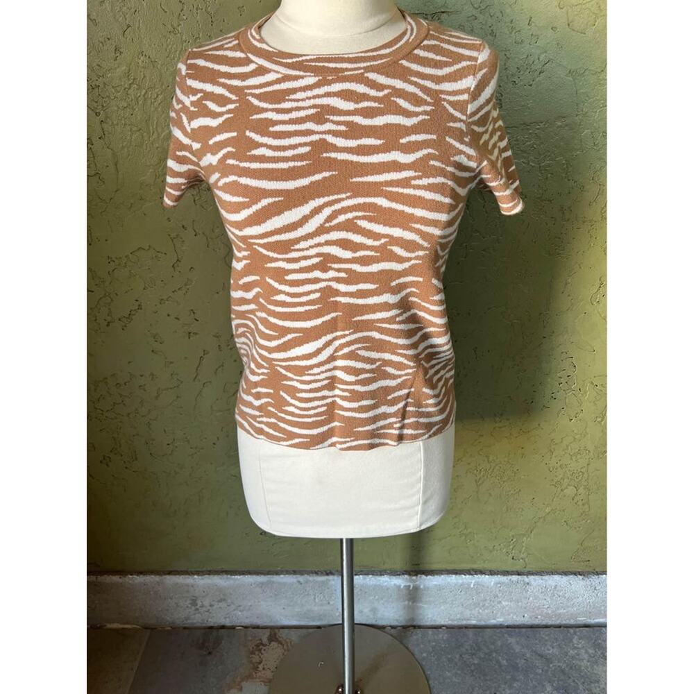 Anthropologie Zebra Print Short Sleeve Knit Top Tan White XS Animal Pattern Tee